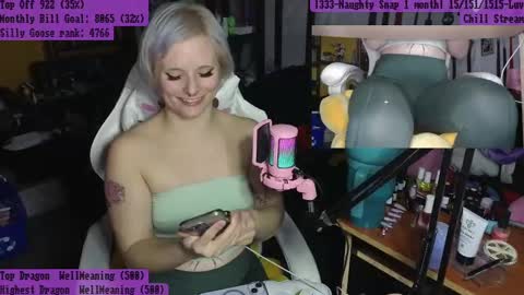 Snapshot of el_dragon69 chatting on 01.17.25 El Dragon69 online show from 01.17.25