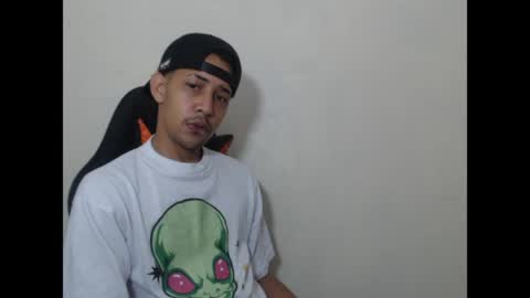 Snapshot of el_menor chatting on 05.15.26 Instagram BelowAbajo online show from 05.15.26