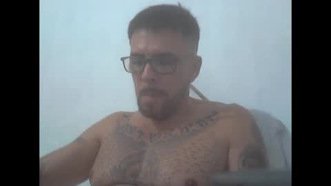 Snapshot of el_principe_veryhot chatting on 02.24.26 el_principe_veryhot online show from 02.24.26