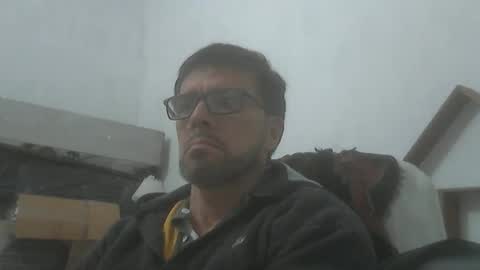 Snapshot of el_principe_veryhot chatting on 04.15.26 el_principe_veryhot online show from 04.15.26
