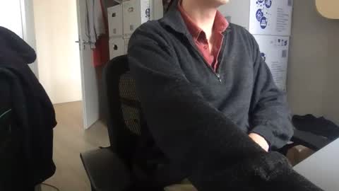 MrE online show from 10.30.25