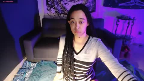 Snapshot of ela_0 chatting on 01.26.25 Ela  Help me reach 100 thumbs up online show from 01.26.25