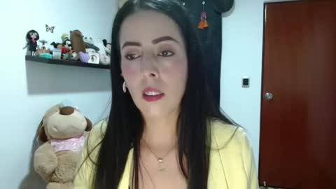 Snapshot of ela_3611 chatting on 02.05.25 ela_3611 online show from 02.05.25