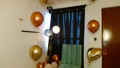 Snapshot of ela_3611 chatting on 09.19.25 ela_3611 online show from 09.19.25