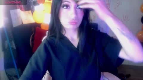 Snapshot of ela_foxyy chatting on 10.15.25 ELA online show from 10.15.25