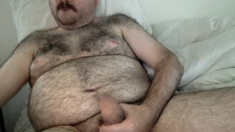 Snapshot of elago chatting on 06.27.26 elabear online show from 06.27.26
