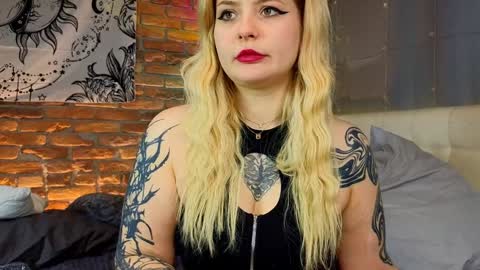 Lina online show from 12.27.24