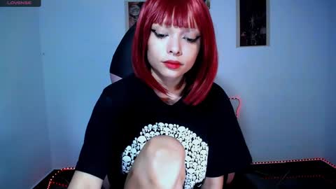 Snapshot of elaine6 chatting on 12.19.24 eli online show from 12.19.24