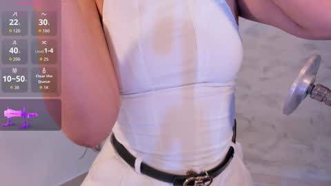 Snapshot of elalove_ chatting on 09.25.25 Ela online show from 09.25.25