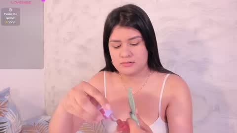 Snapshot of elalove_ chatting on 10.07.25 Ela online show from 10.07.25