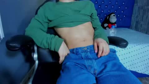 Snapshot of elangiraldo chatting on 07.09.26 Elan Giralon online show from 07.09.26