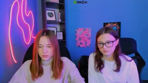 Snapshot of elani_grey chatting on 02.13.26 elani online show from 02.13.26