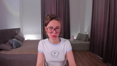 Snapshot of elannand chatting on 02.24.26 ELA 3 online show from 02.24.26