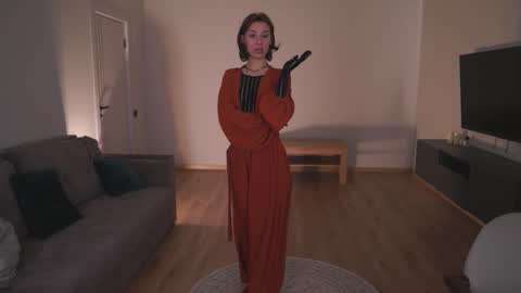 Snapshot of elannand chatting on 03.12.26 ELA 3 online show from 03.12.26