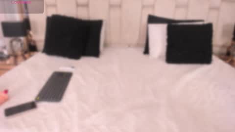 Snapshot of elarabbit chatting on 01.13.26 Ela online show from 01.13.26