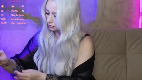 elarasable online show from 11.25.25