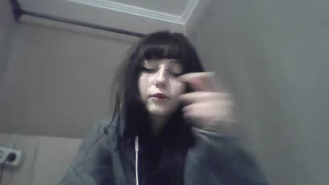 Snapshot of elaynetanton chatting on 04.25.26 Lia online show from 04.25.26