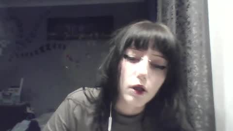 Snapshot of elaynetanton chatting on 04.27.26 Lia online show from 04.27.26