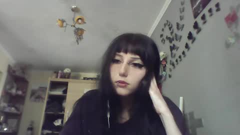 Snapshot of elaynetanton chatting on 04.30.26 Lia online show from 04.30.26