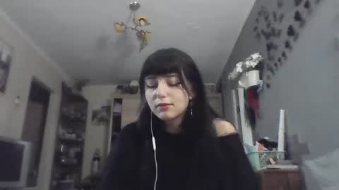 Snapshot of elaynetanton chatting on 06.25.26 Lia online show from 06.25.26