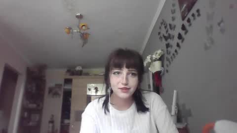Snapshot of elaynetanton chatting on 07.23.26 Lia online show from 07.23.26
