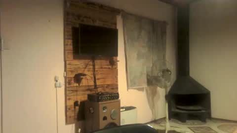 Snapshot of elbarbaro26x chatting on 03.21.26 elbarbaro26x online show from 03.21.26