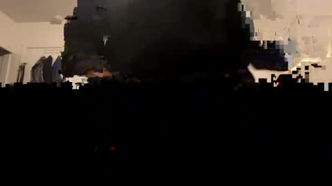 Snapshot of elckdog chatting on 10.06.25 elckdog online show from 10.06.25