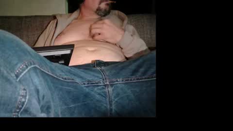 Snapshot of eldonan chatting on 12.04.25 Nando online show from 12.04.25