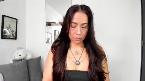 Electra- Please help me reach 100 likes online show from 06.08.26