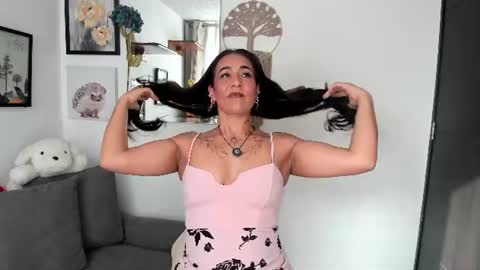 Snapshot of electra_hunt chatting on 08.01.26 Electra- Please help me reach 100 likes online show from 08.01.26