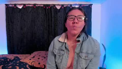 Snapshot of electricnightsxxx chatting on 05.17.26 LEXA CLARKE online show from 05.17.26