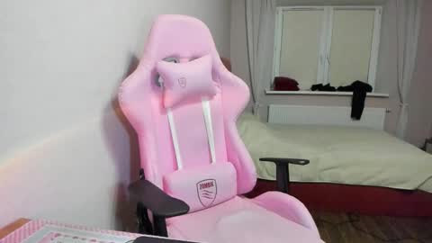 eleganc3 online show from 11.02.25