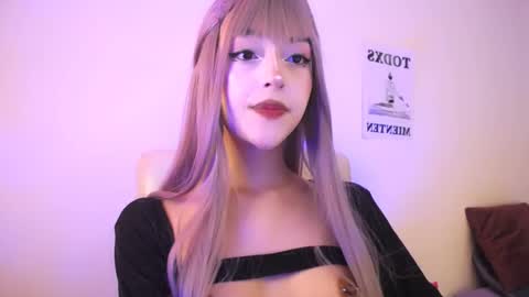 Snapshot of elektra_sky11 chatting on 01.31.26 Elektra Sky online show from 01.31.26