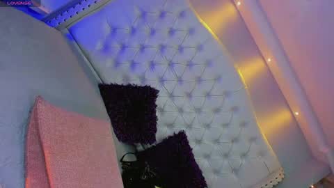 Snapshot of elektraa_foxx_ chatting on 05.12.26 Elecktra online show from 05.12.26