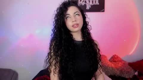 Snapshot of elena_lust chatting on 01.08.26 Elena online show from 01.08.26