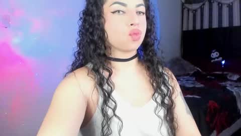 Snapshot of elena_lust chatting on 02.15.26 Elena online show from 02.15.26