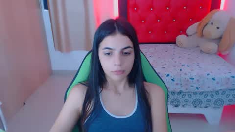 Snapshot of elenna_hotx chatting on 12.23.24 agnes online show from 12.23.24