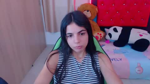 Snapshot of elenna_hotx chatting on 02.02.25 agnes online show from 02.02.25