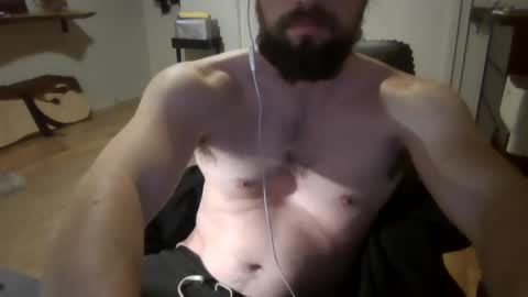 Snapshot of elephantfox chatting on 12.22.24 fox online show from 12.22.24