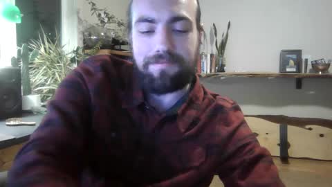 Snapshot of elephantfox chatting on 02.08.25 fox online show from 02.08.25