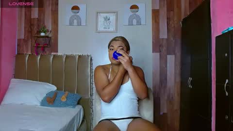 Snapshot of eletrabrowns chatting on 02.28.26 eletrabrowns online show from 02.28.26