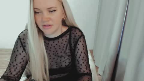 Ella online show from 06.25.26
