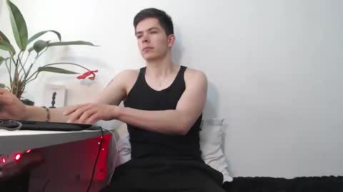 Snapshot of elian_tg chatting on 02.28.26 Elian online show from 02.28.26