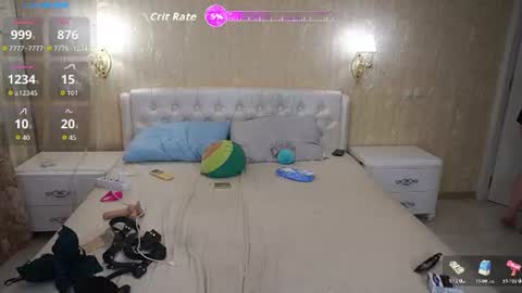 Snapshot of eliarose chatting on 06.30.26 Luna online show from 06.30.26