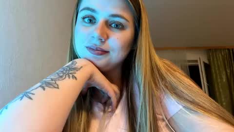 Louise online show from 05.04.26