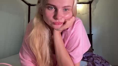   online show from 02.01.25