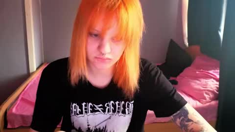 elieiza_xo online show from 05.02.26