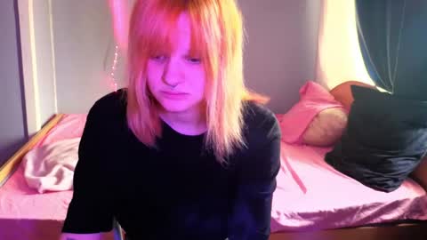 elieiza_xo online show from 05.05.26