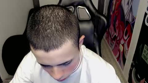 Snapshot of elii_797 chatting on 02.12.25 bby-santy online show from 02.12.25