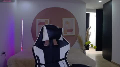 eliiih_ online show from 05.17.26